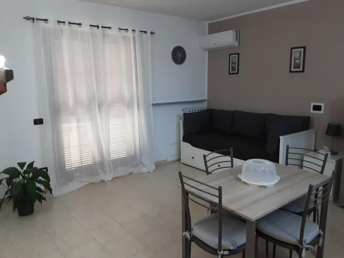Appartamento Sofia In Zona Residenziale Strategica Wifi Gratuito Carbonara al Ticino المظهر الخارجي الصورة