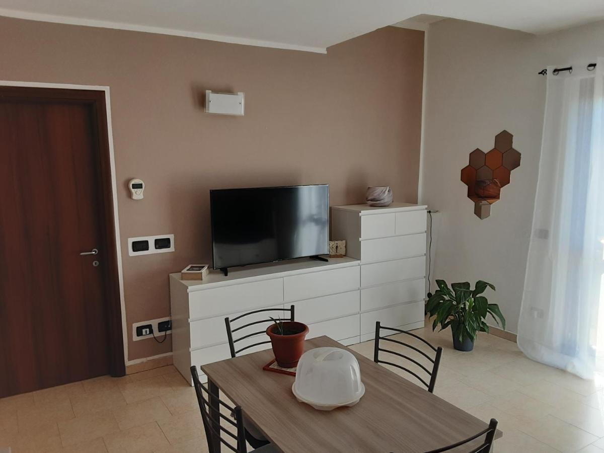 Appartamento Sofia In Zona Residenziale Strategica Wifi Gratuito Carbonara al Ticino المظهر الخارجي الصورة